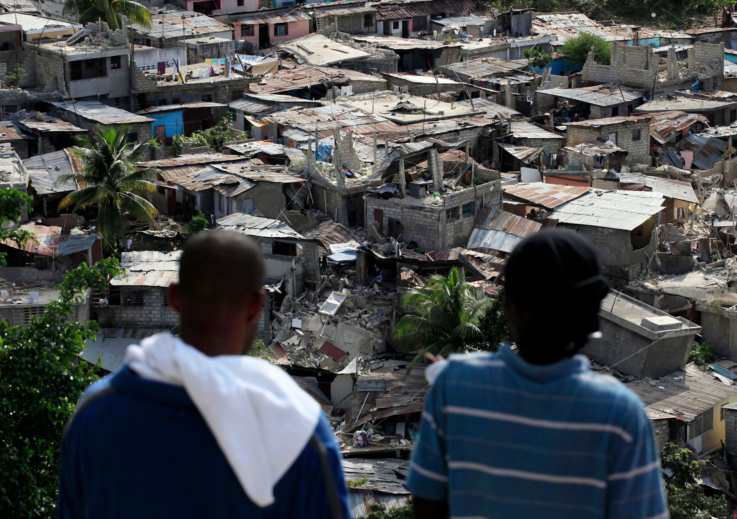 Землетрясения отзывы. Землетрясение в порт-о-Пренс Гаити 2010 год. Землетрясение на Гаити 2021. Гаити 2009.
